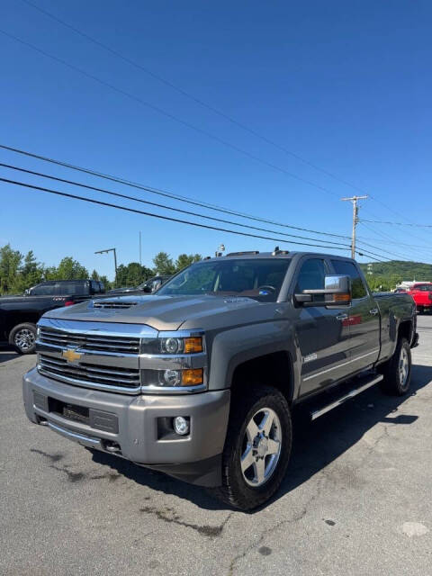 chevrolet silverado 2500hd 2017 1GC1KXEY9HF188824 image chevrolet silverado 2500hd 2017 1GC1KXEY9HF188824 image